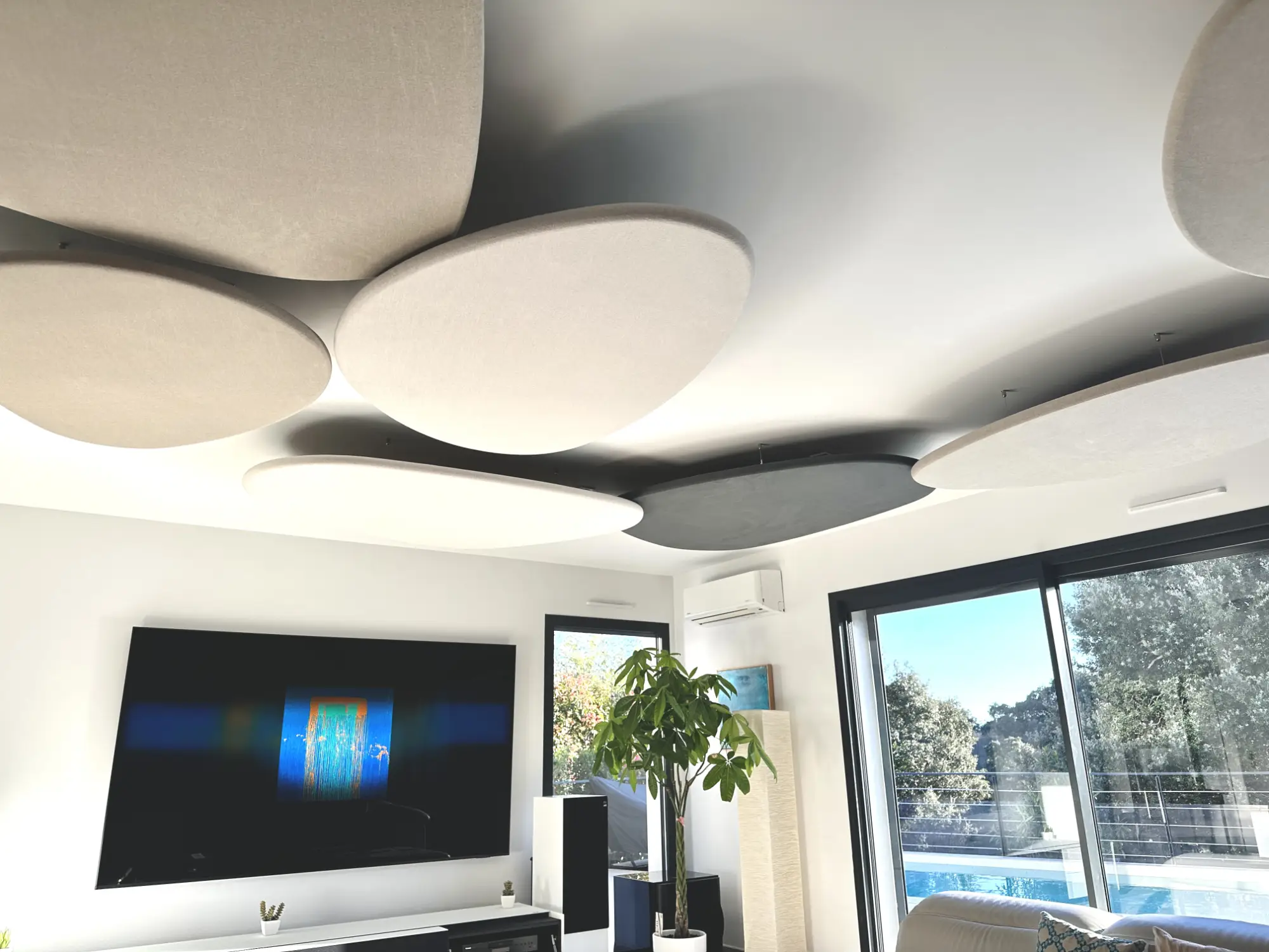 Galets acoustiques PSEPHOS dans un intérieur particulier